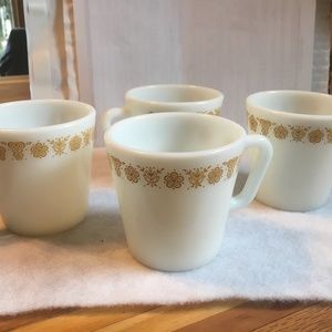 Set/4 Vintage 70’s Corning Corelle PYREX Cup/Mug D Handle Gold Butterfly